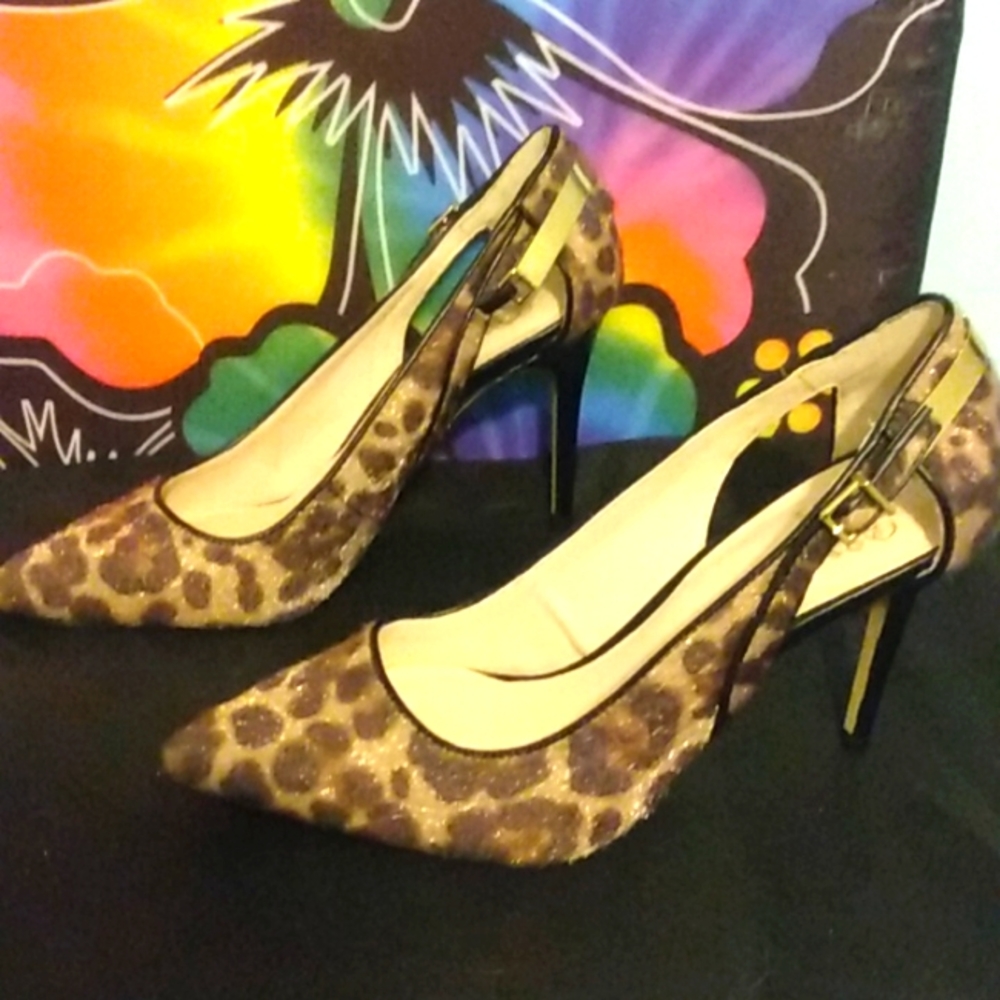 SOLD-Jada Bravo Leopard Pumps Size 9